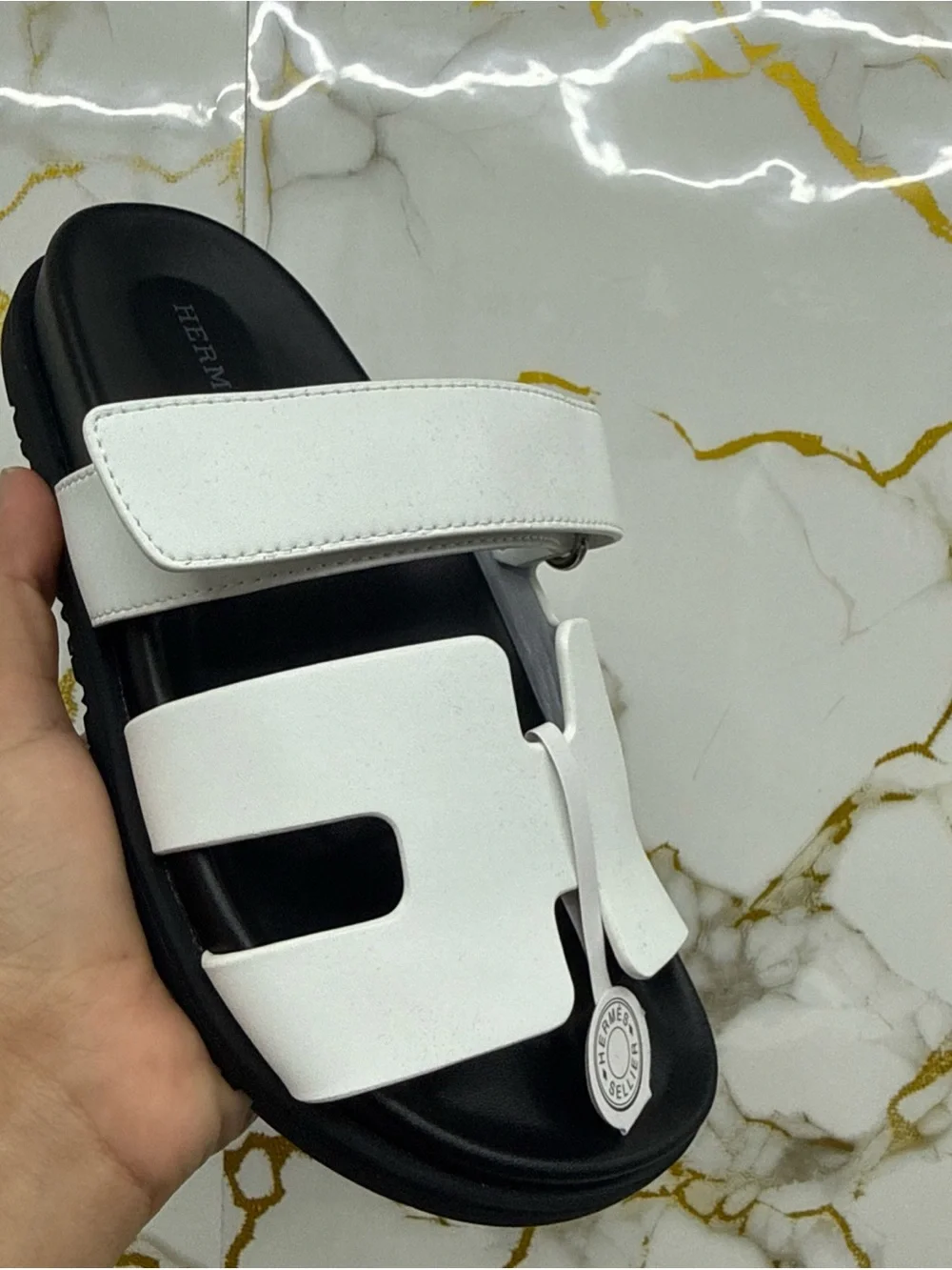White women Slide Sandal with Adjustable Straps size 7